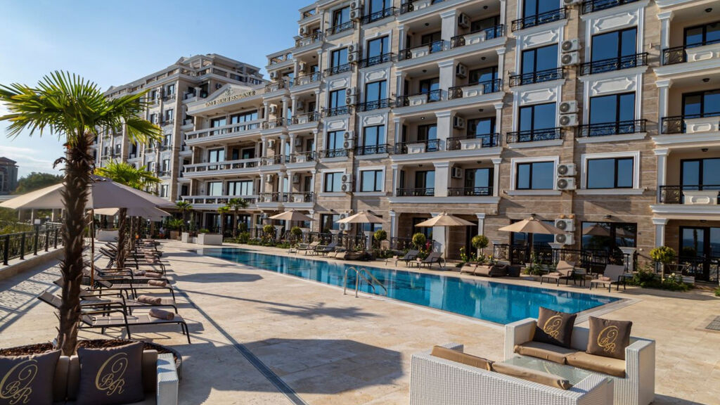 Onyx Beach Residence