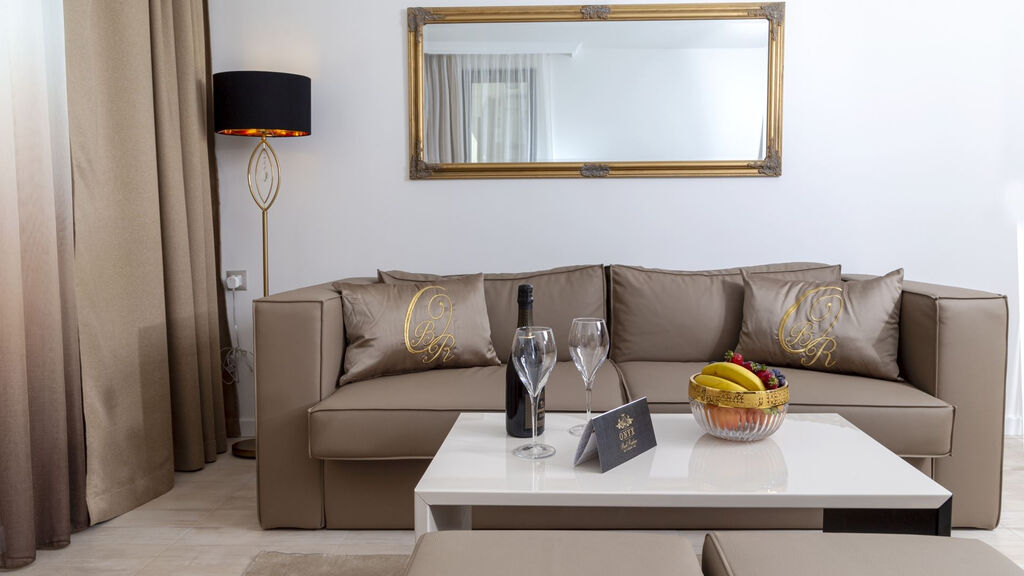 Onyx Beach Residence