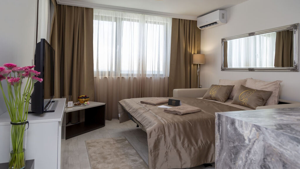 Onyx Beach Residence