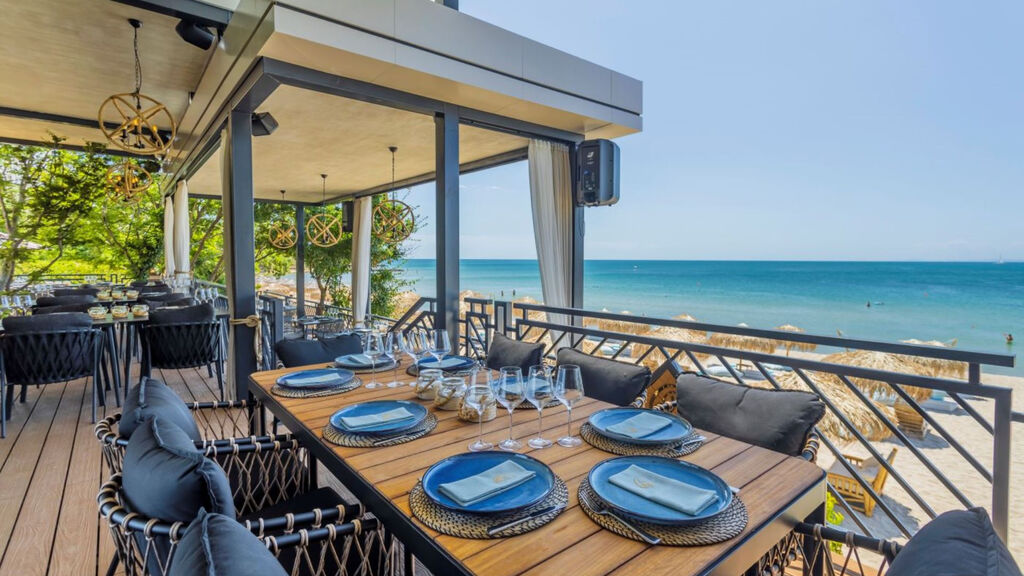 Onyx Beach Residence
