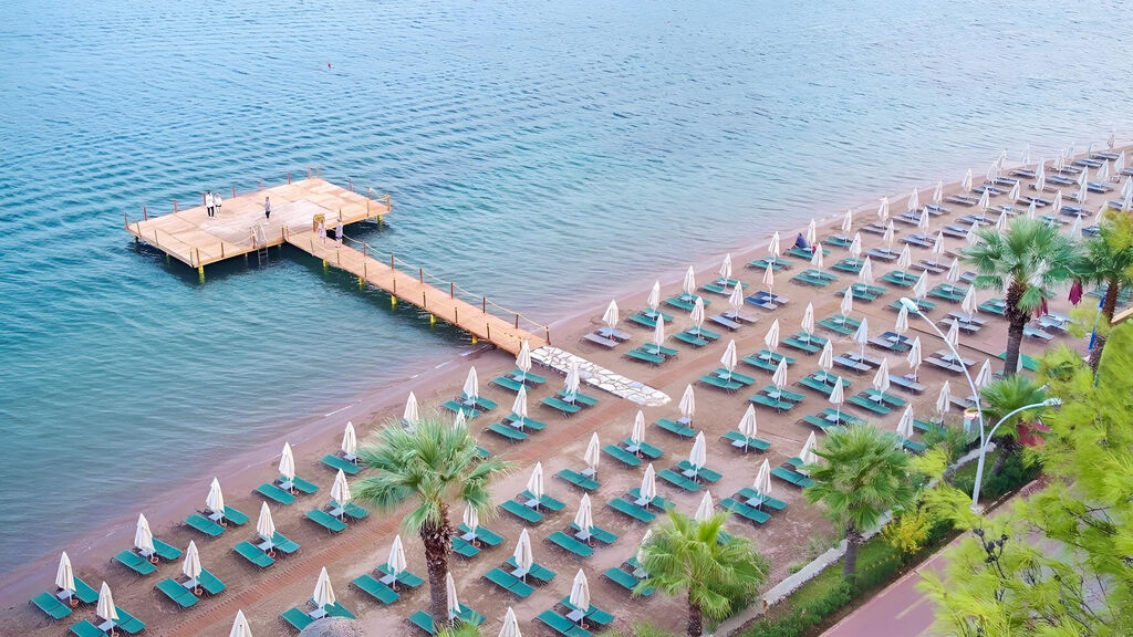 Orka Lotus Beach