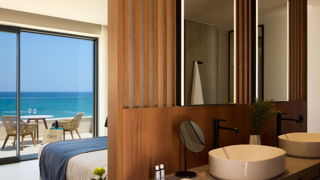 Oros Luxury Beach Resort