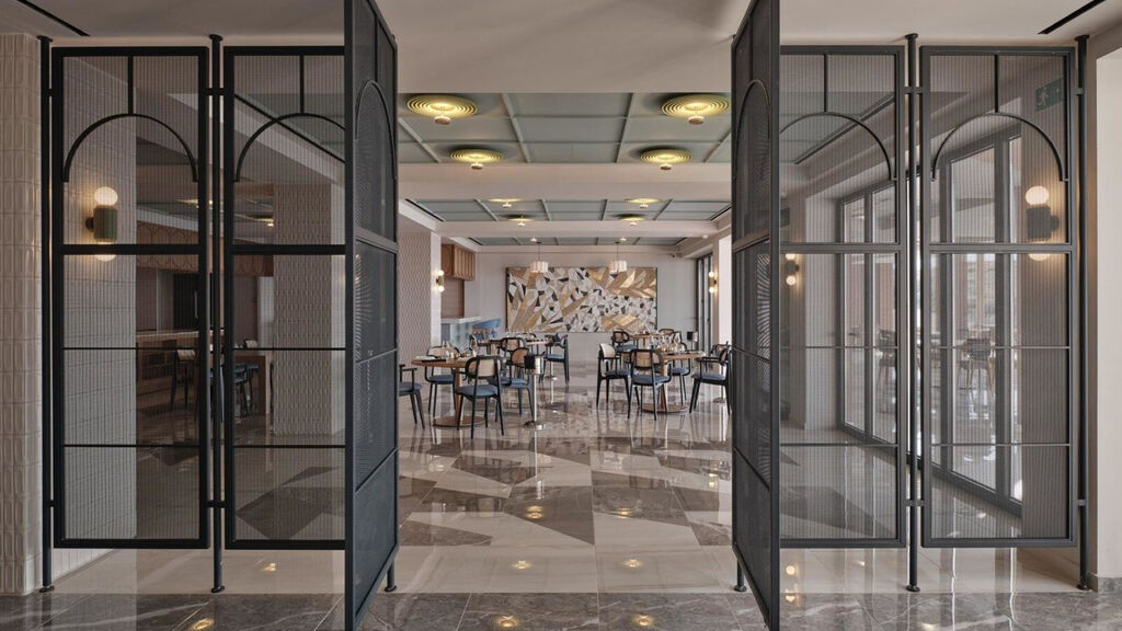 Oros Luxury Beach Resort