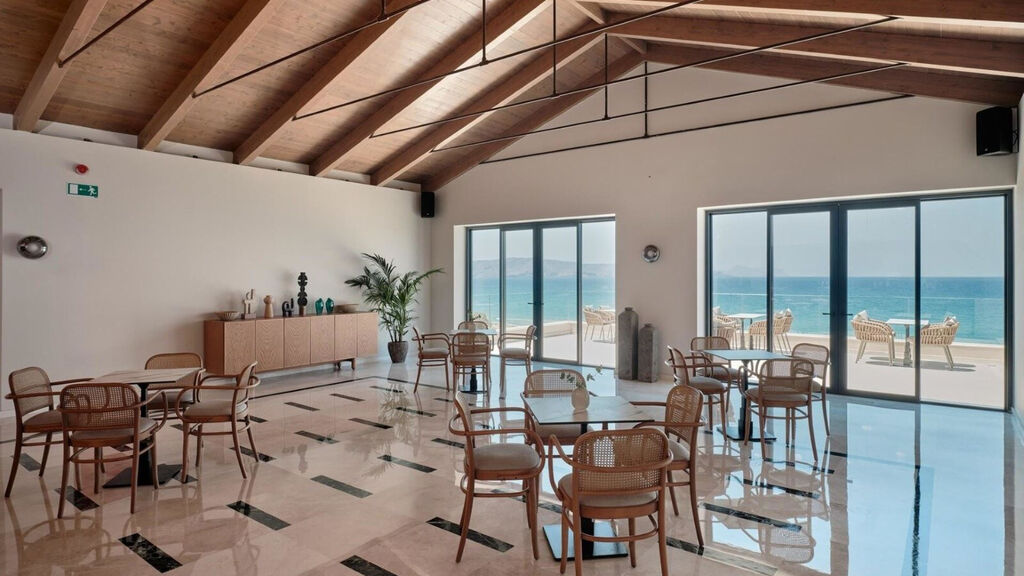 Oros Luxury Beach Resort