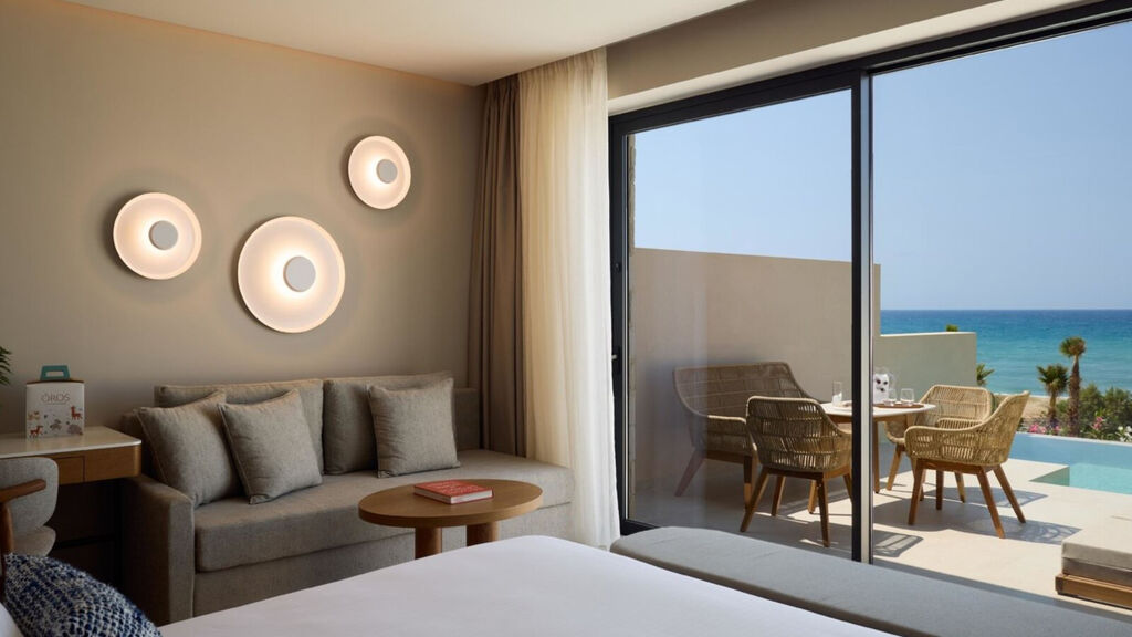 Oros Luxury Beach Resort