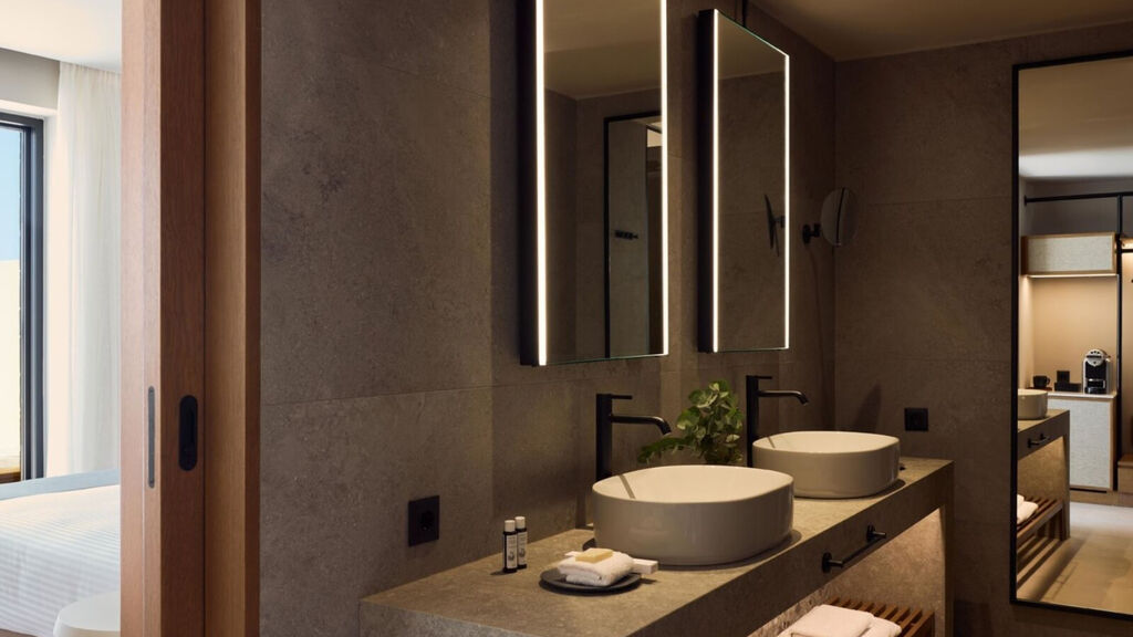 Oros Luxury Beach Resort