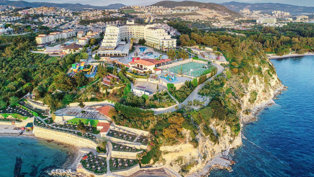 Otium Sealight Beach Resort