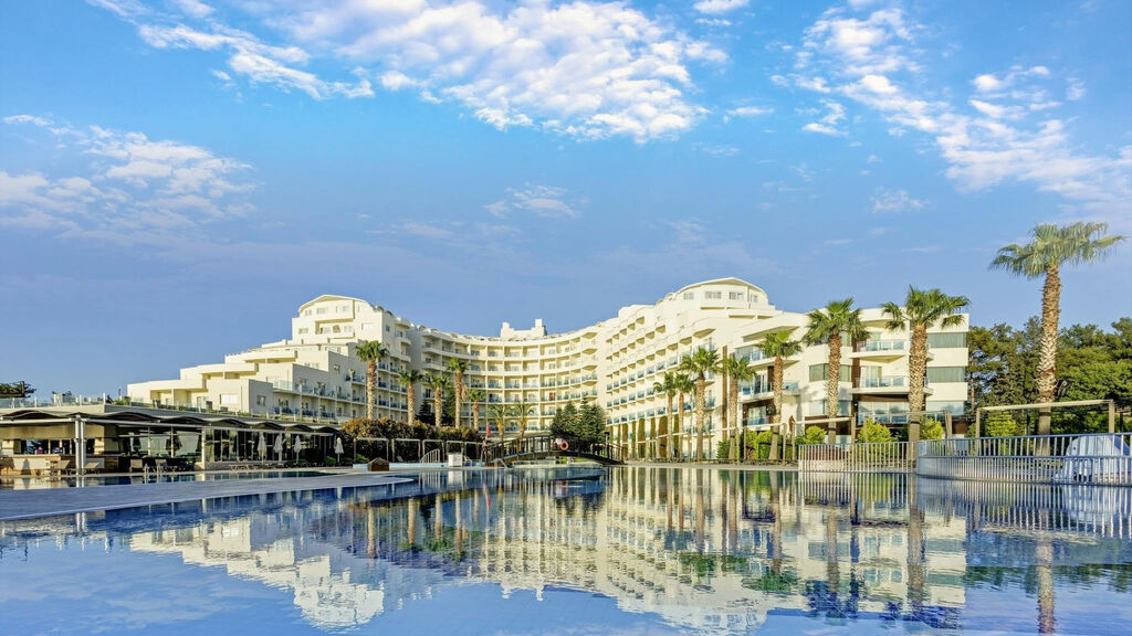Otium Sealight Beach Resort