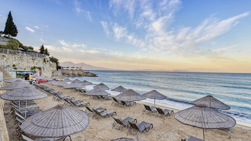 Otium Sealight Beach Resort