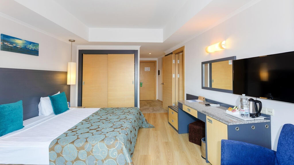 Otium Sealight Beach Resort