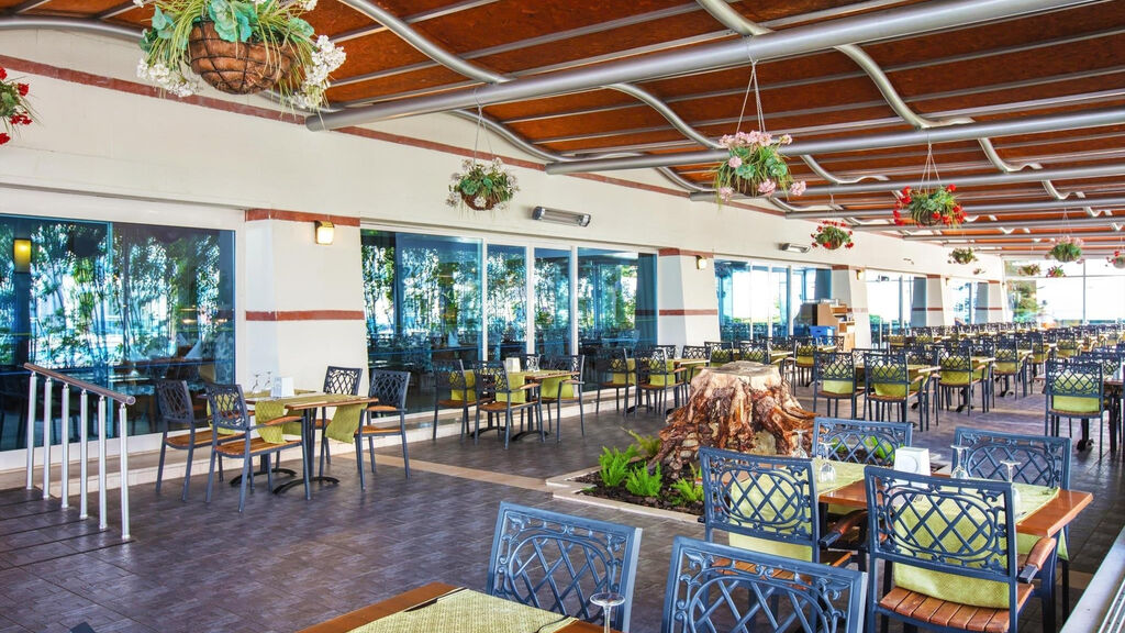 Otium Sealight Beach Resort