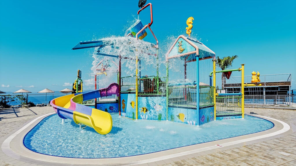Otium Sealight Beach Resort