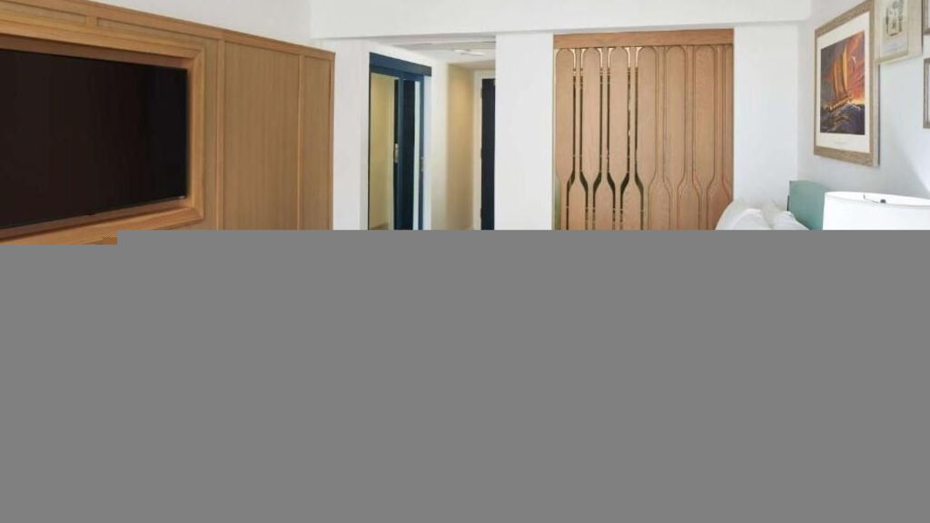 Outrigger Reef Waikiki Beach Resort