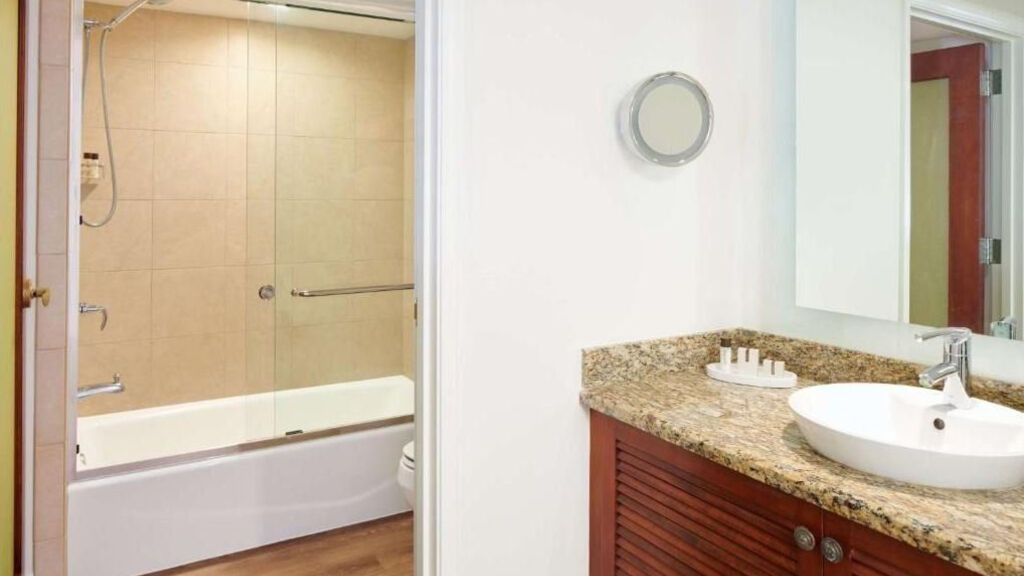 Outrigger Reef Waikiki Beach Resort