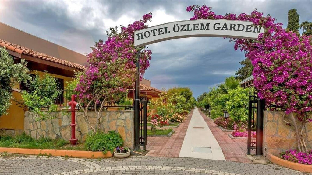 Ozlem Garden
