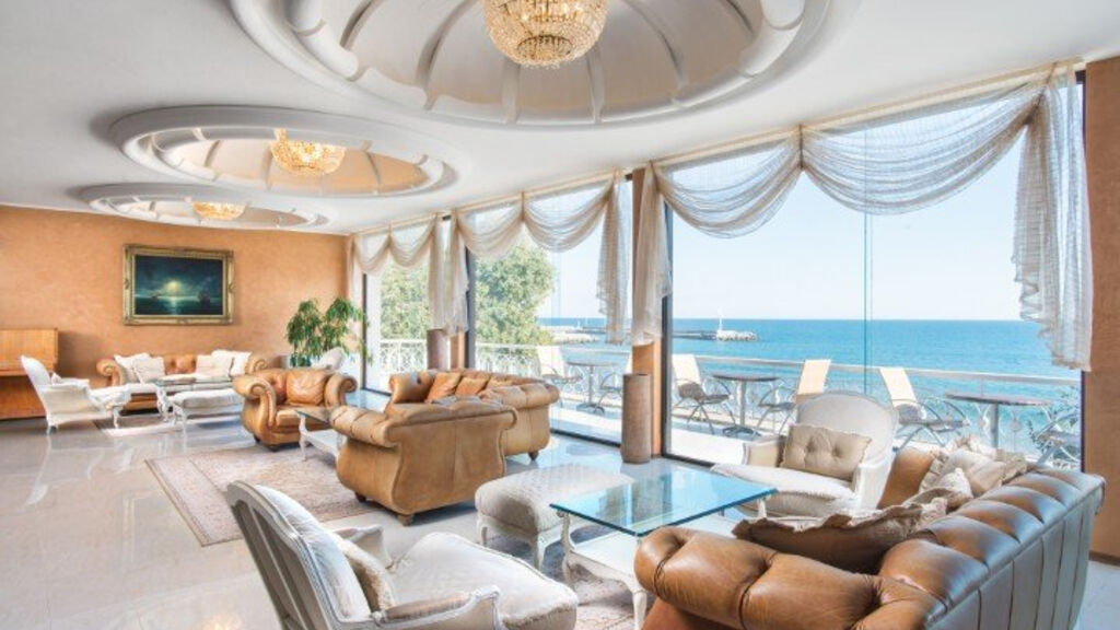 Sunny Day Resort - Palace