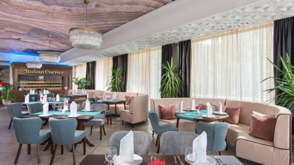 Sunny Day Resort - Palace