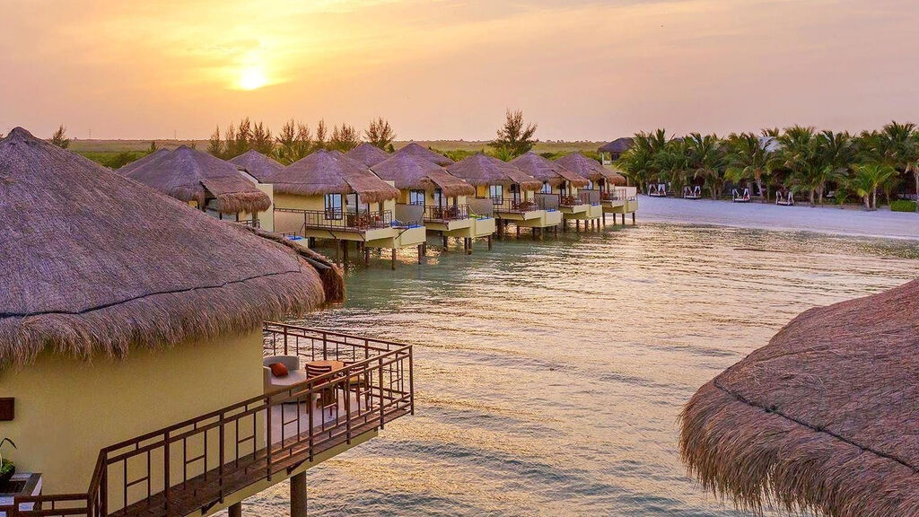 Palafitos Overwater Bungalows El Dorado Maroma