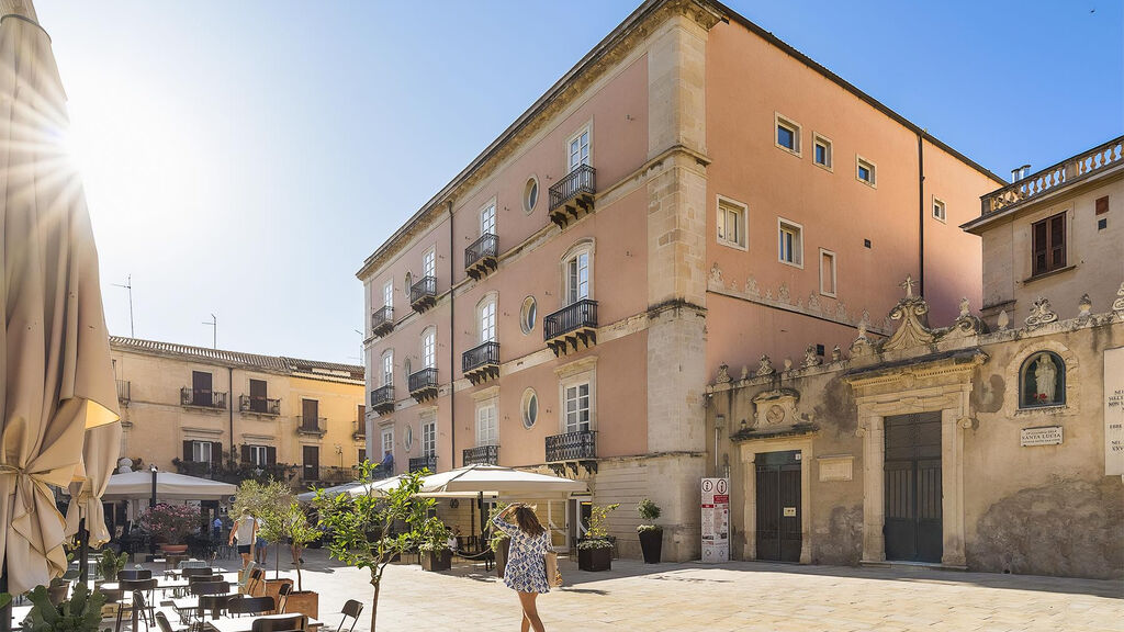 Palazzo Artemide (Ex. Roma)