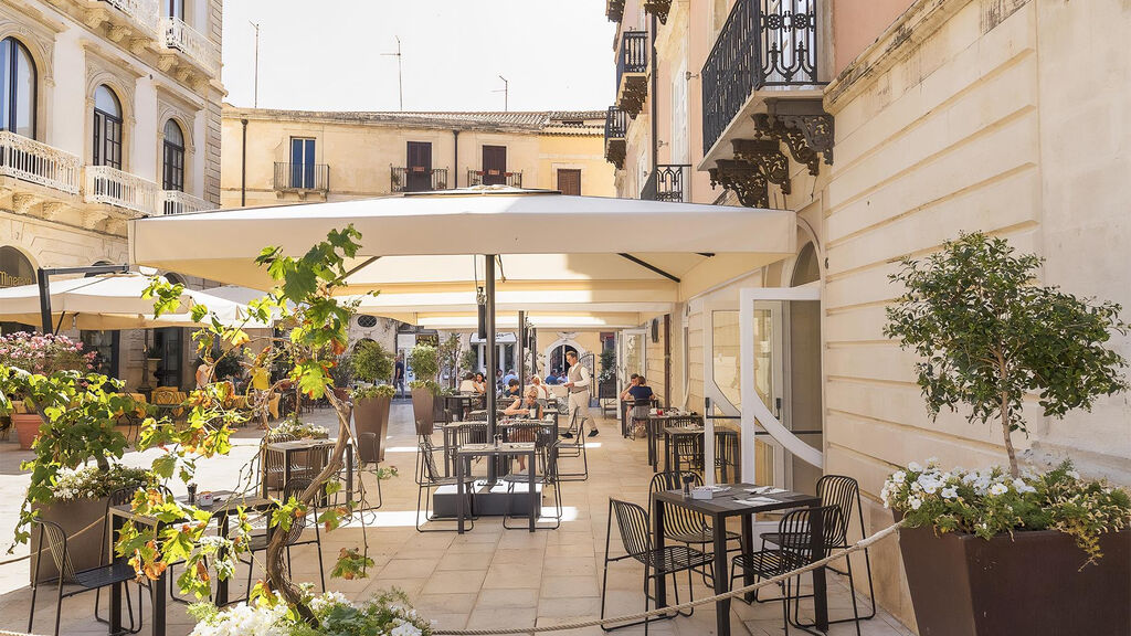 Palazzo Artemide (Ex. Roma)