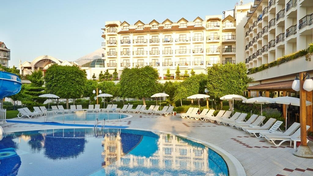 Palmet Resort