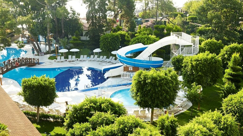 Palmet Resort