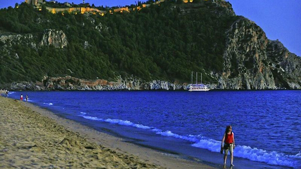 Palmiye Beach