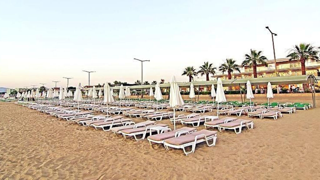Palm Wings Beach Resort & Spa Kusadasi