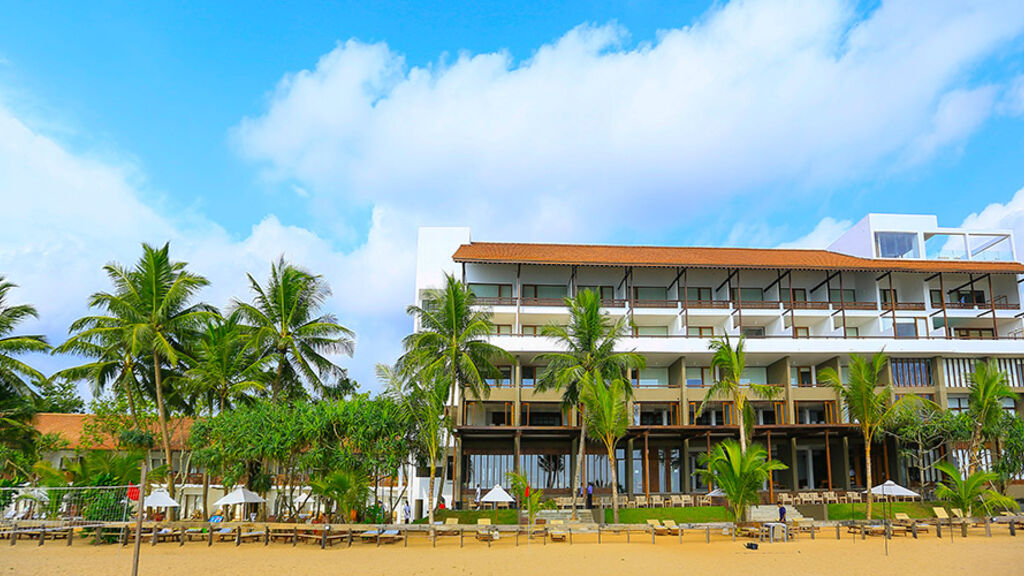 Pandanus Beach Resort & SPA