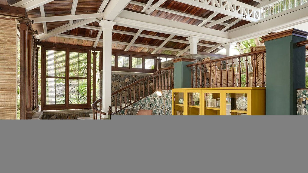 Paradise Cove Boutique