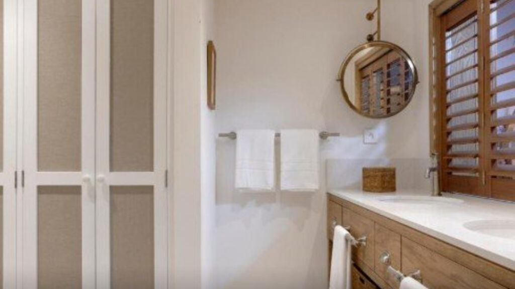 Paradise Cove Boutique