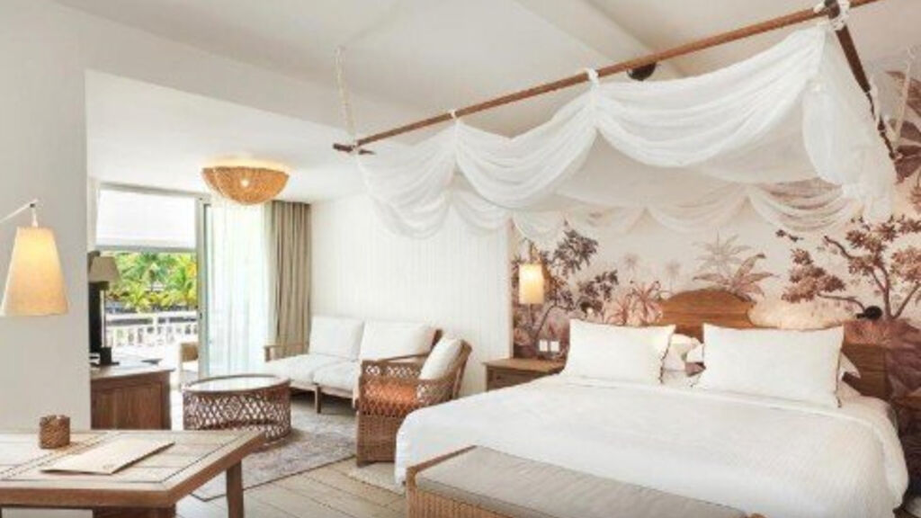 Paradise Cove Boutique