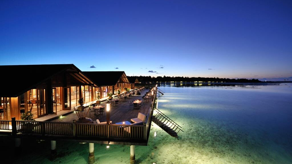 Paradise Island Resort Spa