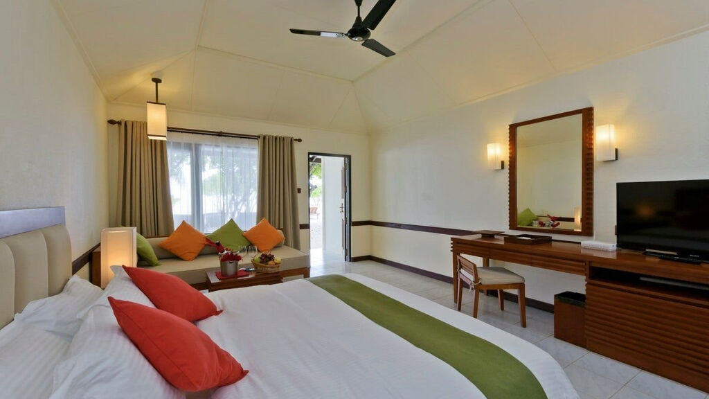 Paradise Island Resort & Spa