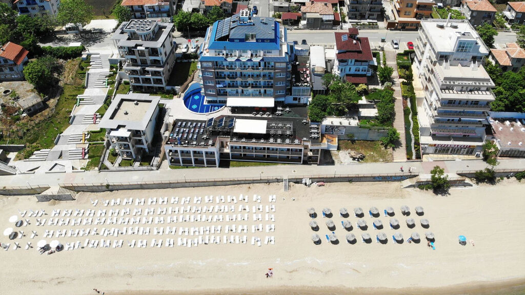 Paraiso Beach