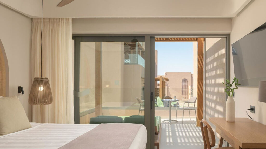 Paralos Venus Suites