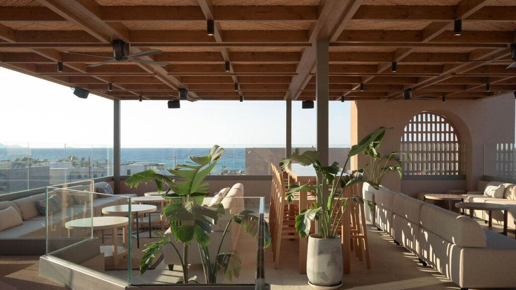 Paralos Venus Suites