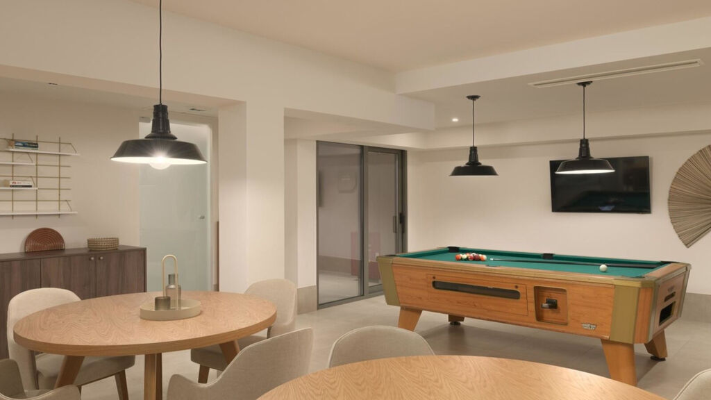 Paralos Venus Suites