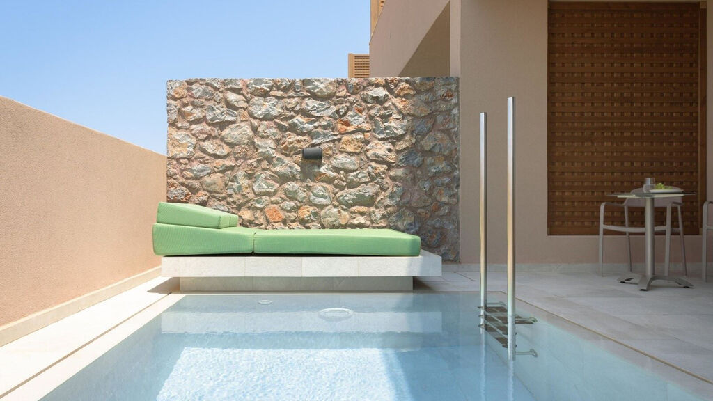 Paralos Venus Suites