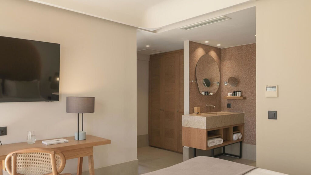 Paralos Venus Suites