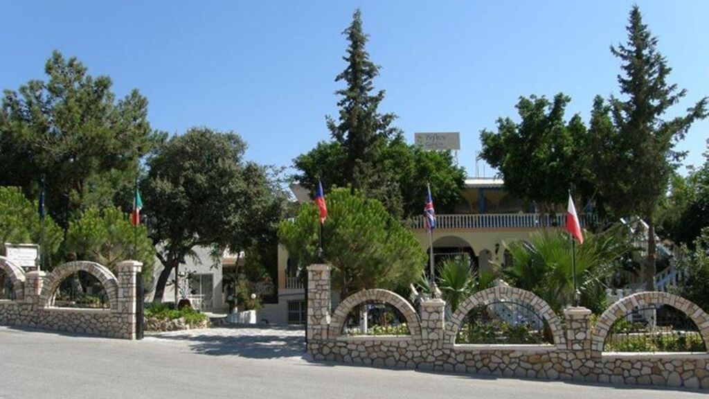 Pefkos Garden