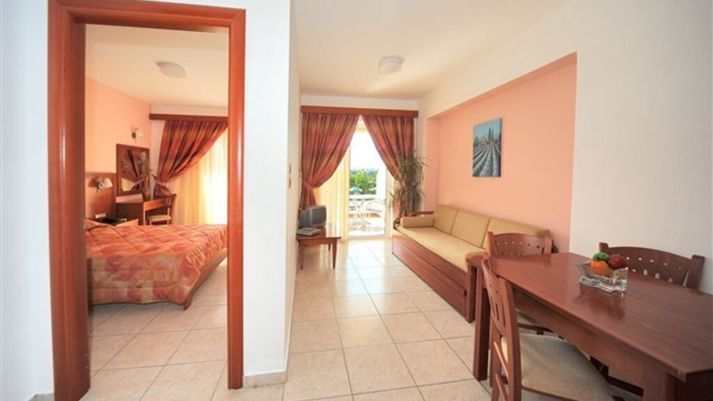 Pelopas Suites