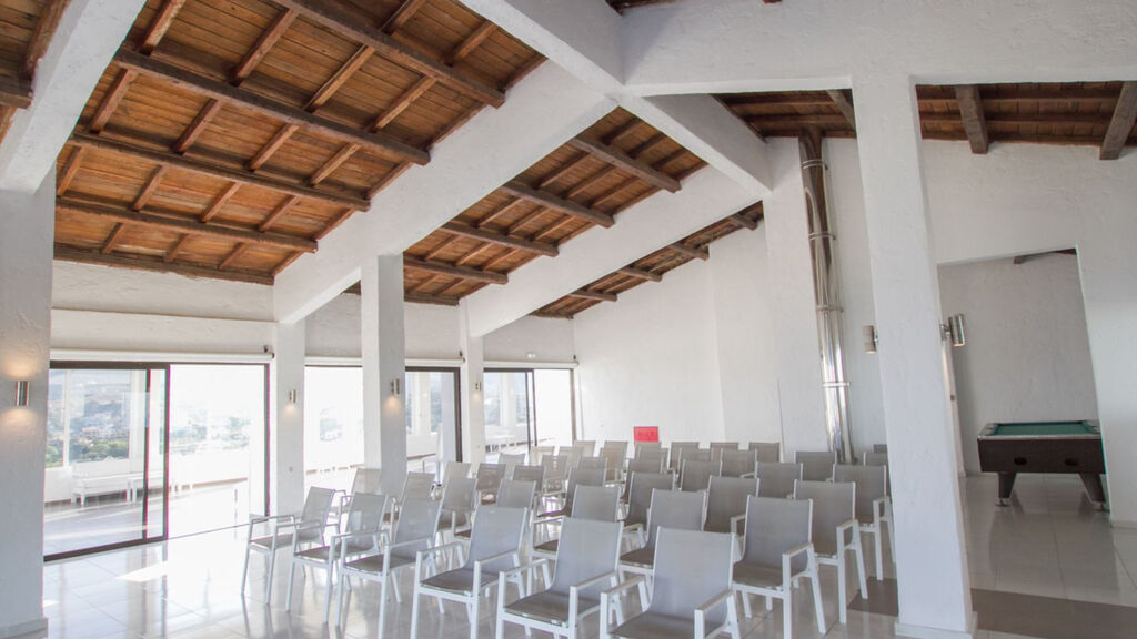 Peninsula Resort & Spa