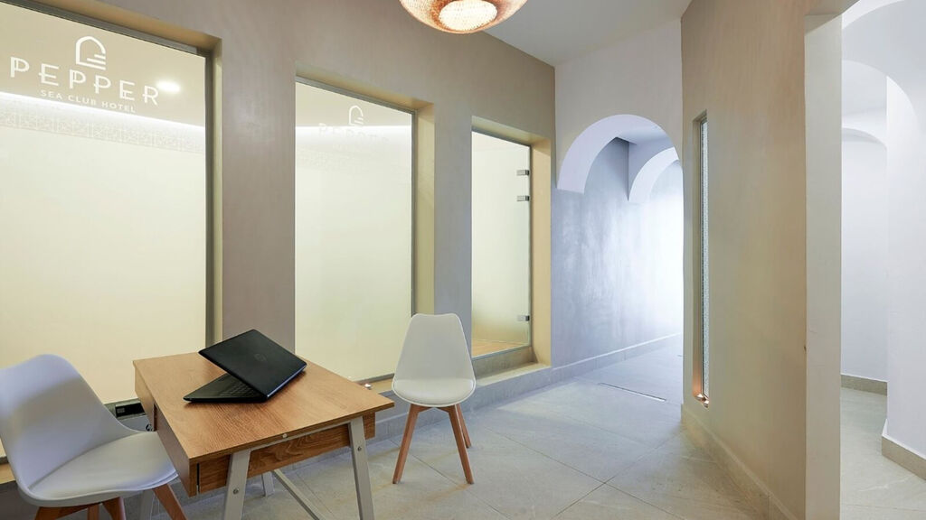 Pepper Sea Club Hotel