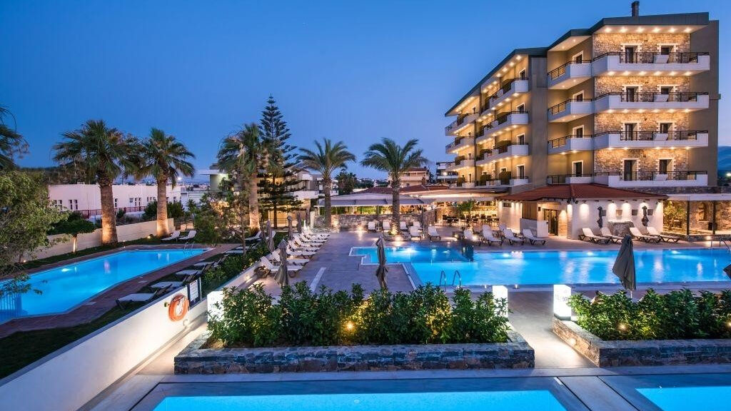 Petousis Hotel & Suites