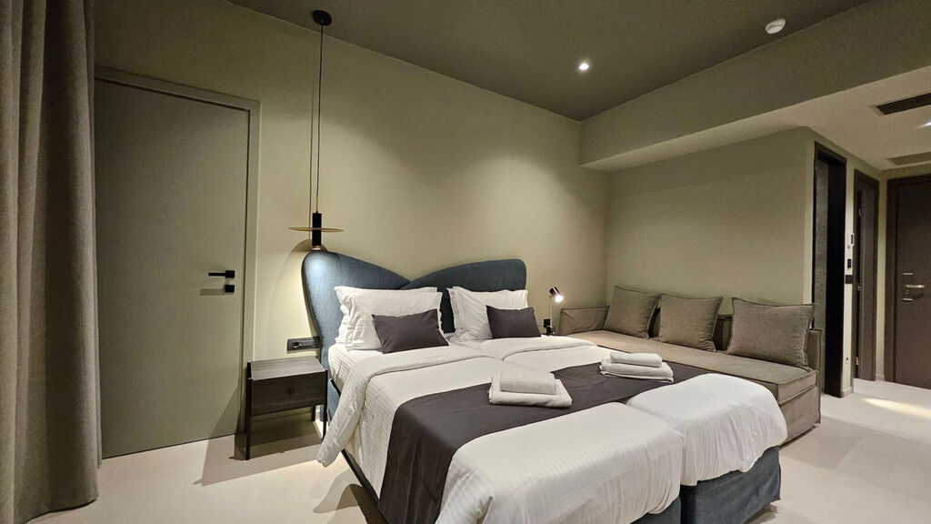 Petousis Hotel & Suites