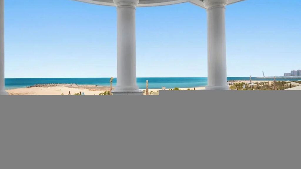 Pickalbatros Crystal Lotus Luxury Palace