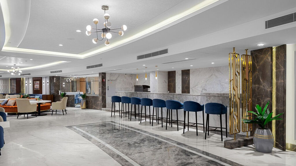 Pickalbatros Crystal Lotus Luxury Palace