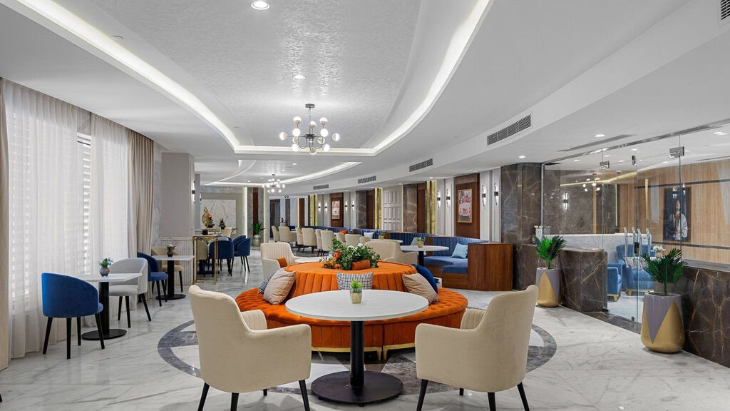 Pickalbatros Crystal Lotus Luxury Palace