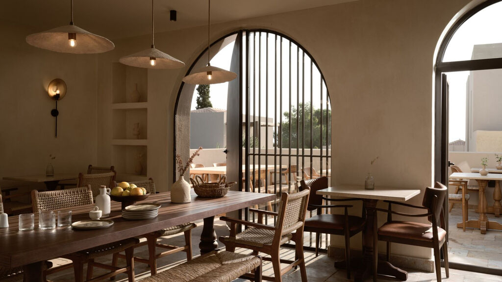 Pierros Verde Private Suites